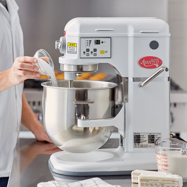 Avantco MIX8WH White 8 Qt. Bowl Lift Countertop Mixer with Standard Accessories - 120V, 4/5 hp