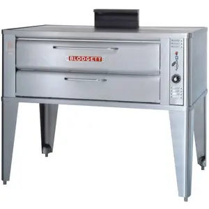 Blodgett 911 Natural Gas Compact Single Deck Oven with Draft Diverter - 27,000 BTU